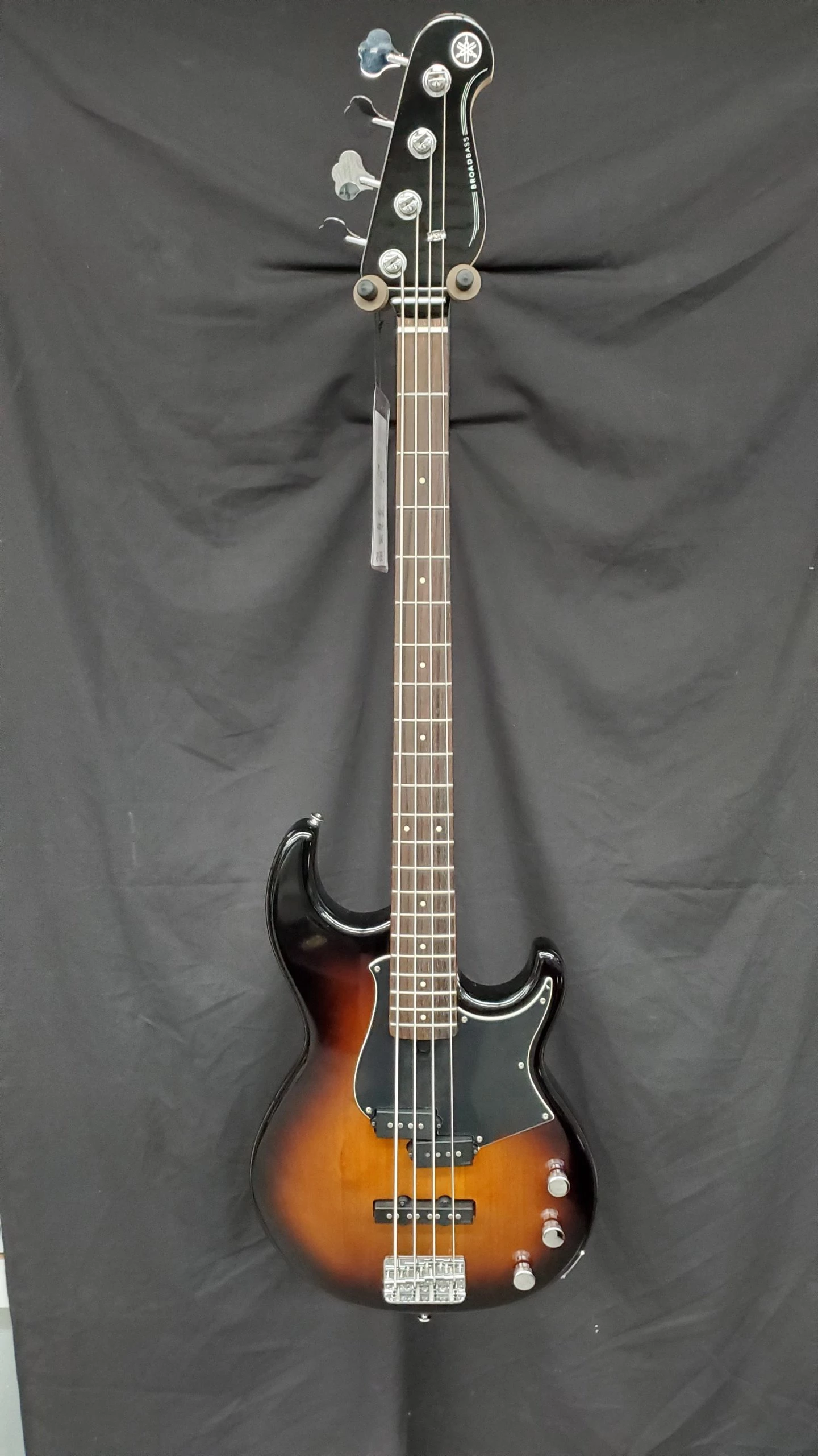 Yamaha BB434 Bass Guitar 1 Yamaha BB434 Bass Guitar