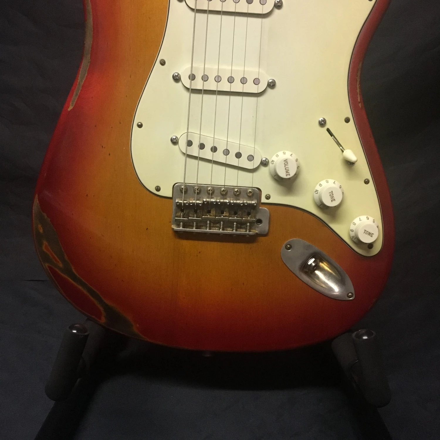 Hearthstone Guitar Co. 7VSC3 2 Hearthstone Guitar Co. 7VSC3