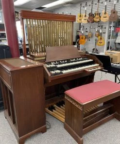Shivelbine Music Hammond C2 Organ With Deagan Chimes