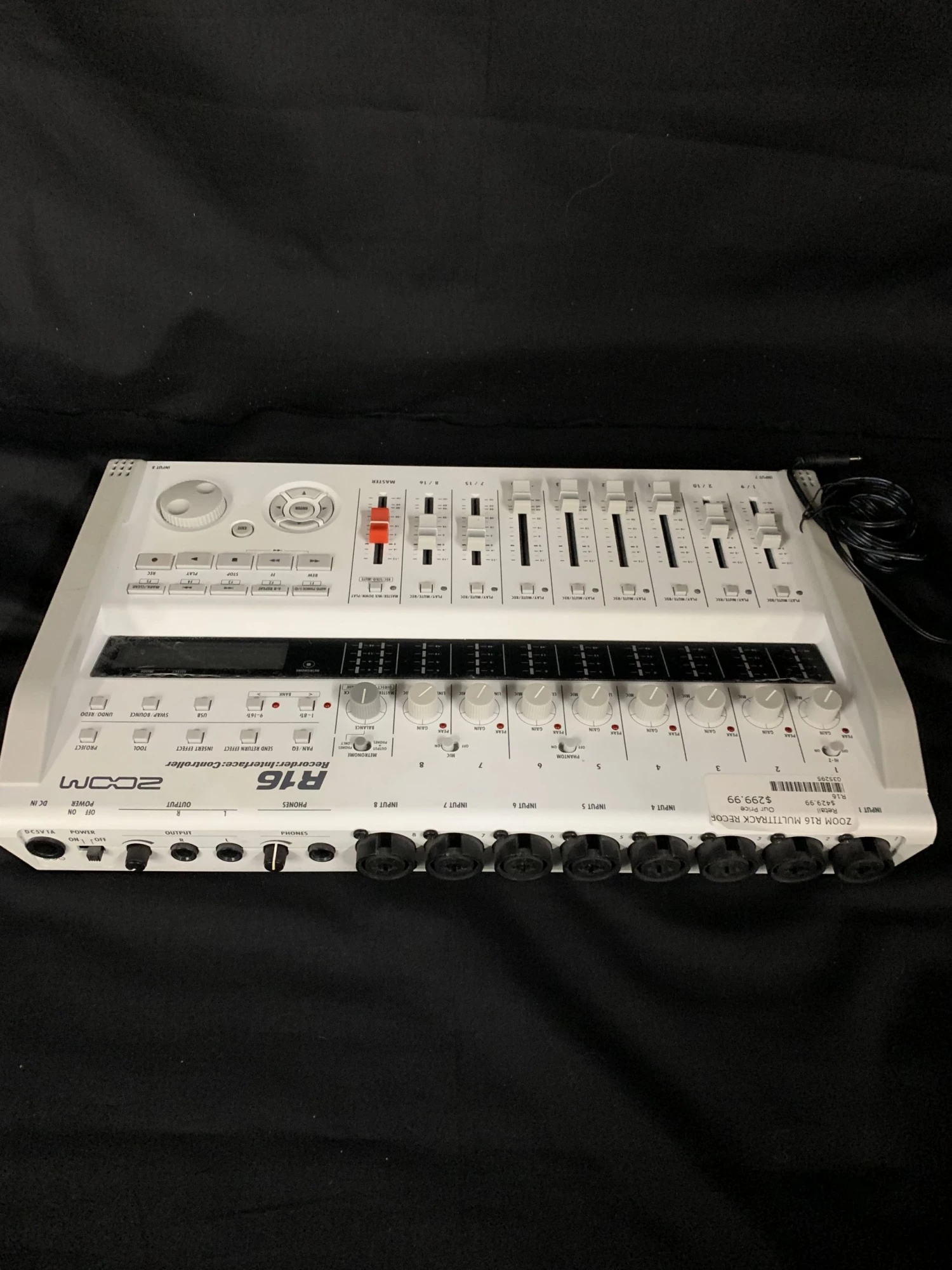 Shivelbine Music Zoom R16 USB Audio Interface / Digital Multitrack Recorder / Control Surface What's New 7 Shivelbine Music Zoom R16 USB Audio Interface / Digital Multitrack Recorder / Control Surface What's New