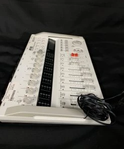 Shivelbine Music Zoom R16 USB Audio Interface / Digital Multitrack Recorder / Control Surface What's New 13 Shivelbine Music Zoom R16 USB Audio Interface / Digital Multitrack Recorder / Control Surface What's New