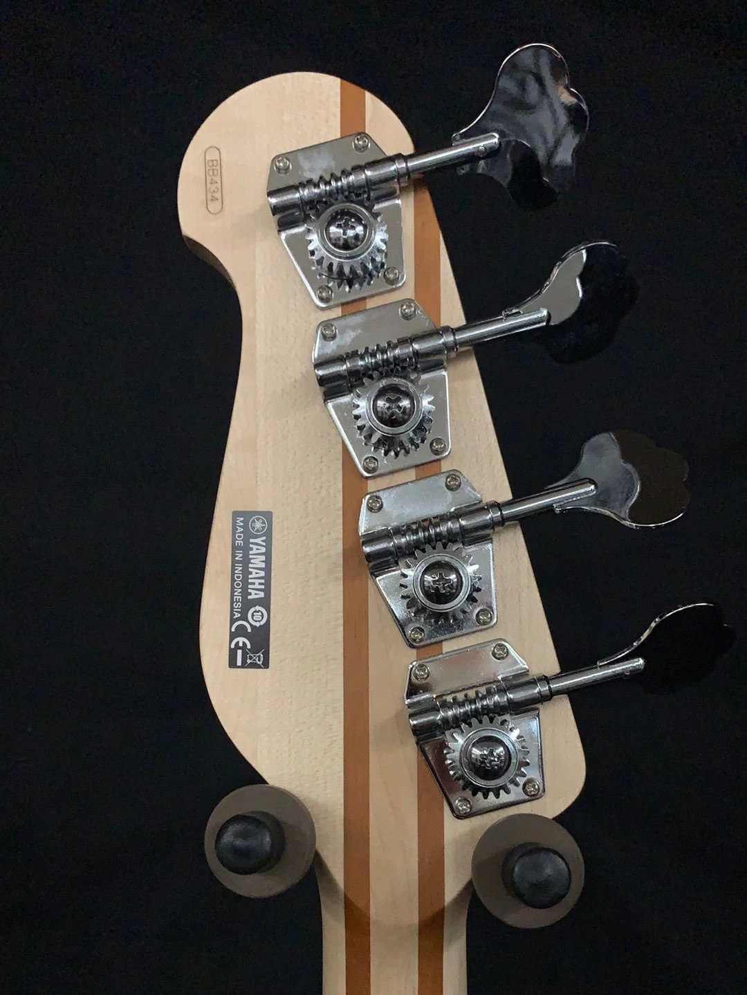 YAMAHA BB434BL BASS GUITAR 4 YAMAHA BB434BL BASS GUITAR