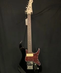 Shivelbine Music YAMAHA PAC311H Electric Guitar